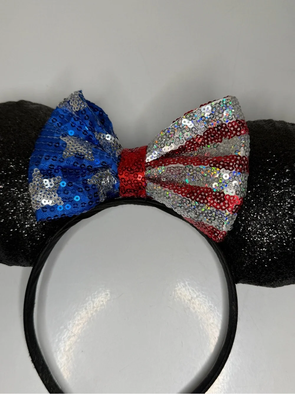 Patriotic Minnie Mouse Ears Headband USA Flag Sequin Bow Red White Blue